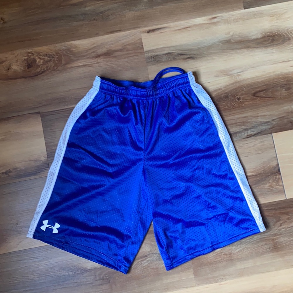 Under Armour Youth L blue shorts